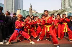6.000 Pesilat Ikut Flash Mob Pencak Silat di Bundaran HI