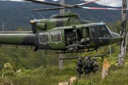 Aksi Prajurit Koops Habema Bantu Warga Butuh Pertolongan di Ugimba, Kerahkan Helikopter