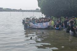 Seeds of Hope dan MNC Peduli Berkolaborasi Tanam 300 Mangrove di Marunda Jakut