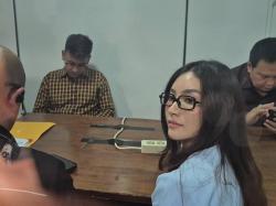 Sarwendah dan Ruben Onsu Bertemu di Mediasi Hak Asuh Anak, Ini Fotonya!