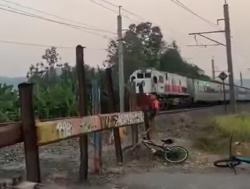 20 Perjalanan KA Sempat Berhenti Luar Biasa Imbas Gempa Bantul, KAI Minta Maaf 