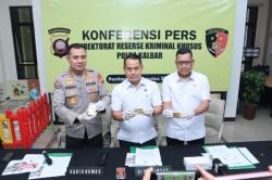 Polda Kalbar Bongkar 10 Tambang Emas Ilegal, 13 Tersangka Ditangkap Salah Satu Oknum Dewan