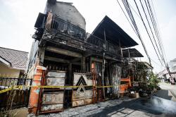 Penampakan Rumah Kos Hangus Terbakar di Tebet, 4 Orang Tewas