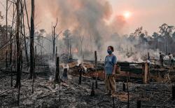 Kemenkes Siapkan Masker Antisipasi ISPA akibat Kebakaran Hutan di Kalimantan