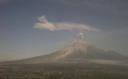 Gunung Semeru Erupsi Malam Ini, Kolom Abu Membubung 900 Meter