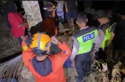 Truk Bermuatan Kuda Masuk Jurang di Magelang, 6 Orang Luka-Luka