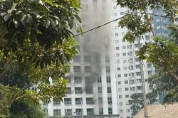 Apartemen di Tanah Abang Jakpus Kebakaran, 85 Personel Damkar Dikerahkan