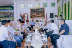 Perkuat Silaturahmi, Wali Kota Pekanbaru Ajak Ulama dan Santri Doakan Indonesia Terbebas dari Karhutla