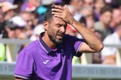 Fiorentina Pecat Fabio Grosso Usai Awal Musim Buruk, Belanja Rp3 Triliun Sia-Sia