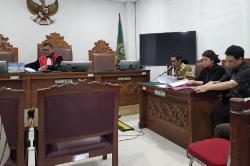 Bantah Kriminalisasi, Kejagung Minta Hakim Tolak Praperadilan Eks Waka BGN Lodewyk Pusung