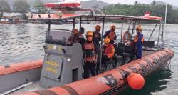 Basarnas Lampung Kerahkan 2 RIB Cari Jurnalis iNews yang Hilang Kontak saat Meliput Erupsi Anak Krakatau