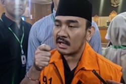 Divonis 6 Tahun Penjara, Hak Politik Bupati Bekasi Nonaktif Ade Kuswara Dicabut