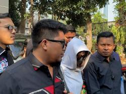 Diperiksa Polisi 4 Jam, Korban Betrand Peto Dicecar 23 Pertanyaan!