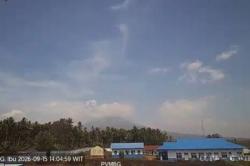 Gunung Ibu Meletus Siang Ini, Muntahkan Abu Vulkanik Setinggi 700 Meter 