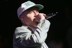 Didepak dari Tur Konser Ed Sheeran, Rapper Macklemore Sumbang Rp18 Miliar untuk Palestina