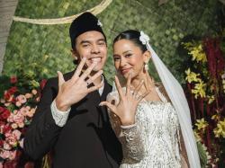 Perjalanan Cinta Mario Caesar dan Givina, 4 Tahun Pacaran Berlabuh di Pelaminan