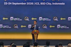 Bahlil bakal Pangkas Birokrasi demi Kejar PLTS 100 GW: Nggak Usah Terlalu Mutar-Mutar