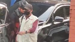 KPK Geledah Kantor BPN Mojokerto, Pegawai yang Hendak Pulang Dicek Barang Bawaannya