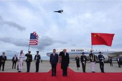 Megah! Trump Jemput Langsung Presiden China Xi Jinping di Bandara, Disambut Pesawat Bomber