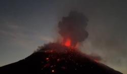 Gunung Ili Lewotolok Erupsi Malam Ini, Luncurkan Lava Pijar 600 Meter