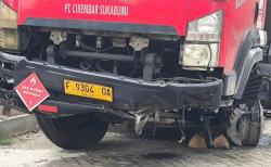 Kronologi Truk Tangki LPG Tabrak Beton Pembatas Jalan di Tol Jagorawi
