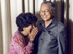 Pesan Haru Mahathir Mohamad untuk Istri Tercinta Siti Hasmah yang Meninggal Hari Ini 