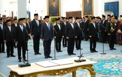 Sugiono Resmi Dilantik jadi Menko PMK Gantikan Pratikno
