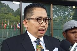 Diusir dari Sidang Ijazah Gibran, Rullyandi Laporkan Hakim MK Saldi Isra dan Arsul Sani ke MKMK