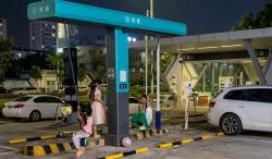 Viral Kabel Charger BYD Bertegangan Tinggi Dipakai Ayunan Anak-Anak, Risiko Kerusakan Fatal