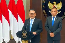 Menko Polkam Dudung Bicara Perkara di MK usai Sertijab, Singgung Gugatan Ijazah Gibran?