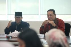Mendes Yandri Kunjungi iNews Media Group, Bahas Kolaborasi Octahelix Bangun Desa