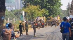 Bangunan Liar di Frontage Waru Sidoarjo Dibongkar Satpol PP