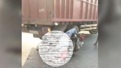 Pemotor Hantam Truk Tengah Antre BBM di Lampung Timur, Tubuh Tersangkut di Ban