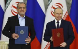 Presiden Pezeshkian Jelaskan ke Putin, Kenapa Iran dan AS Tak Kunjung Berdamai