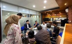 Stafsus Menag Dampingi Korban Penganiayaan Perkara Petasan Acara Maulid ke Polda Metro untuk Dapatkan Keadilan