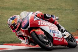 Veda Ega Langsung Lolos Q2 Moto3 Mandalika 2026, Pembalap Malaysia Tertinggal!
