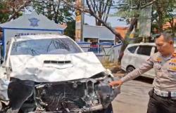 Kecelakaan Beruntun Fortuner Hantam 2 Motor dan Pikap di Pati, 1 Orang Tewas