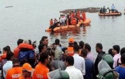 Perahu Hendak Menuju Festival Hindu Terbalik di Sungai Gangga, 13 Anak Tewas