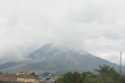 Status Gunung Sinabung Turun Jadi Waspada, Warga Tetap Dilarang Mendekat