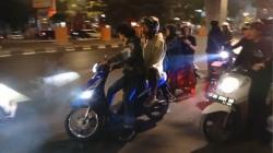 Balap Liar di Jalan Pettarani Makassar Dibubarkan, 4 Motor Ditinggalkan Diangkut Polisi