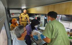 Penampakan Mobil Klinik Hewan Keliling di Jaksel, Layani 22 Kucing