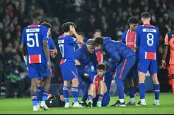 Khvicha Kvaratskhelia Cedera ACL dan Terancam Absen hingga Akhir Musim: Kenapa Harus Saya?