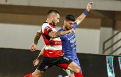 Dramatis! Persib Dikalahkan Madura United, Gol Menit Akhir Dimitar Mitkov Jadi Pembeda