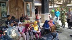 Polisi Gerebek Pembeli Pertalite Pakai Jeriken di Jember, 20 Orang Ditangkap Mayoritas Ibu-Ibu