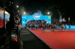 Pramono Lepas Ribuan Pelari Maraton Jakarta Running Festival 2026