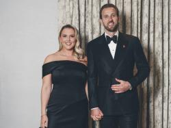 Romantis! Potret Katie Kane Dampingi Harry Kane Terima Penghargaan Ballon d'Or 2026