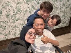 Rizky Billar dan Lesti Kejora Jenguk Tukul Arwana, Fotonya Mengharukan