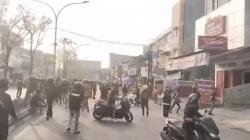 Konvoi Motor Geber Knalpot Berujung Bentrokan dengan Warga di Makassar, 2 Kendaraan Dibakar