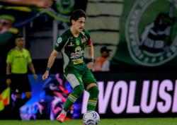 Francisco Rivera Tetap Diandalkan Persebaya Meski Belum Bugar Penuh