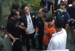 Pra-Rekonstruksi Pembunuhan Istri Siri-Anak, Ibu Korban: Hati Saya Hancur!